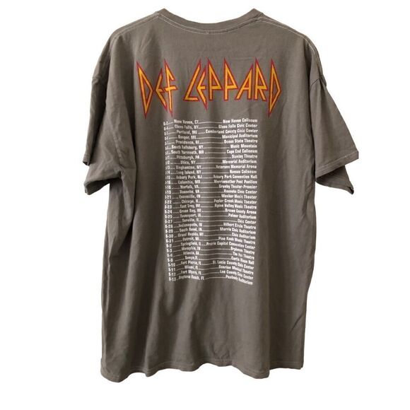 Def Leppard Leopard Band Tshirt Men’s Size Large - Picture 2 of 3